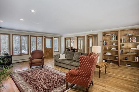 39 Dascomb Rd, Andover, MA 01810 photo 10