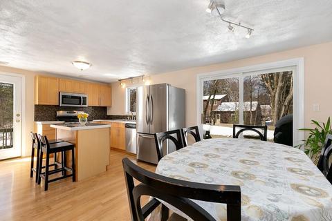 11 Lothrop Rd, Acton, MA 01720 photo 3
