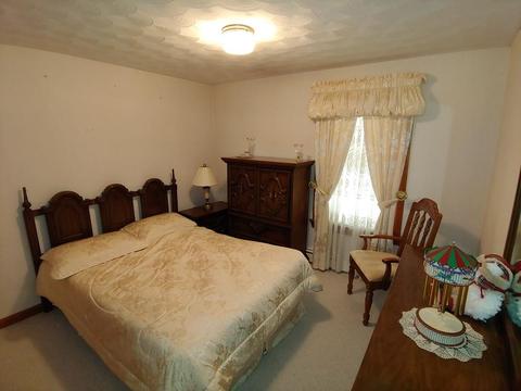 91 Thomas St, Fall River, MA 02723 photo 3