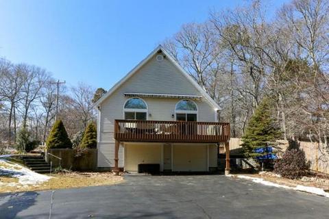 3 Hillside Ave, Mashpee, MA 02649 photo 1