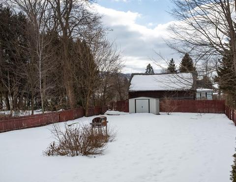 14 Davis St, Easthampton, MA 01027 photo 4