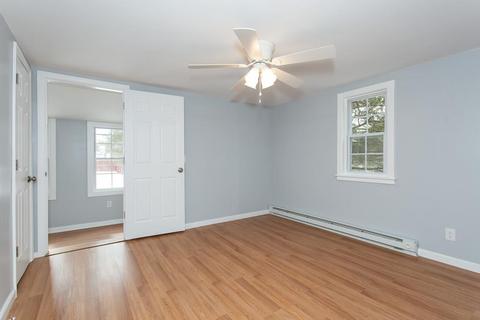 14 Davis St, Easthampton, MA 01027 photo 18