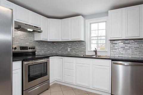 14 Davis St, Easthampton, MA 01027 photo 10