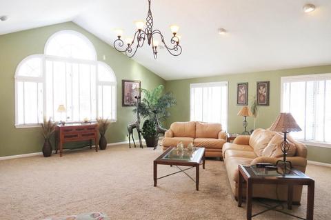 73 Hewitt Dr, Raynham, MA 02767 photo 6