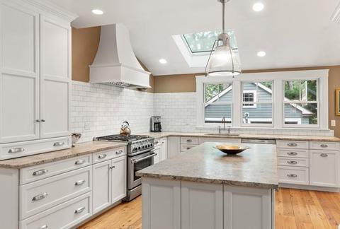 858 Webster St, Needham, MA 02492 photo 3
