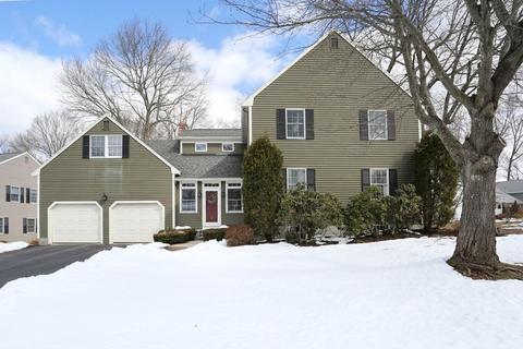 41 Canavan Cir, Needham, MA 02492 photo 1