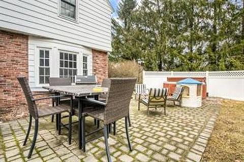 45 Prouty Ln, Worcester, MA 01602 photo 3