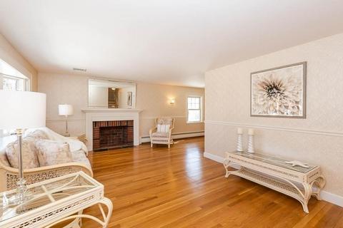 352 Appleton St, Arlington, MA 02476 photo 6