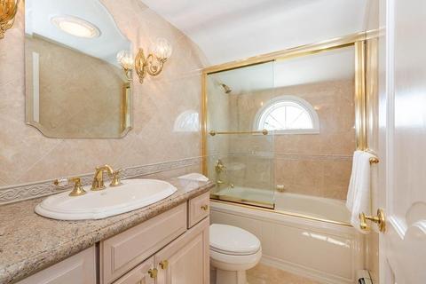 352 Appleton St, Arlington, MA 02476 photo 19