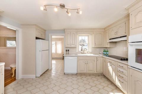 352 Appleton St, Arlington, MA 02476 photo 9