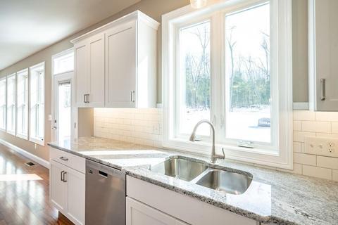 58 Pomeroy St, Easthampton, MA 01027 photo 7