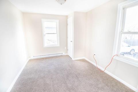 20 Beauregard St, Springfield, MA 01151 photo 8