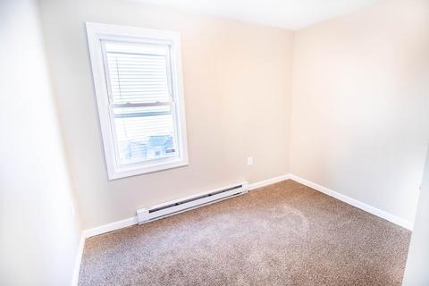 20 Beauregard St, Springfield, MA 01151 photo 9