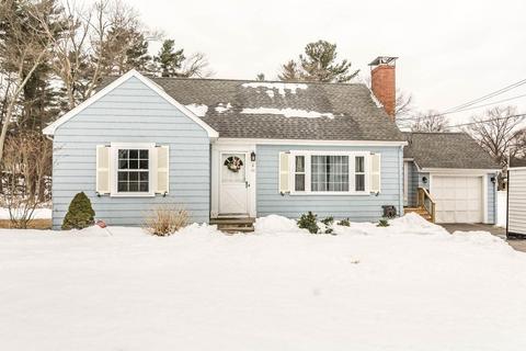 55 Curtis St, Reading, MA 01867 photo 1