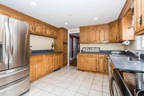 55 Curtis St, Reading, MA 01867 photo 7