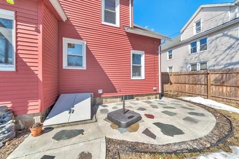 121 Miller St, Springfield, MA 01104 photo 7