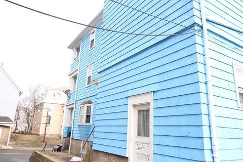 1902 S Main St, Fall River, MA 02724 photo 4
