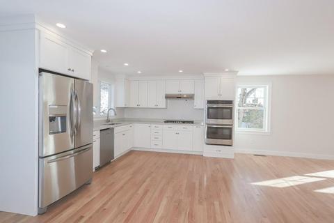 18 Causeway St, Gloucester, MA 01930 photo 4