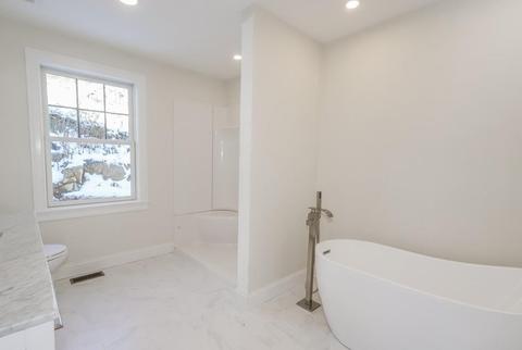 18 Causeway St, Gloucester, MA 01930 photo 14