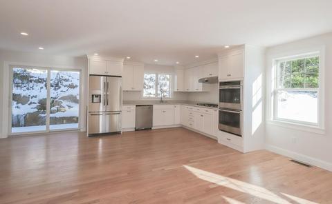 18 Causeway St, Gloucester, MA 01930 photo 3