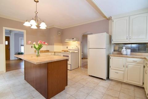99 Academy St, Chicopee, MA 01013 photo 11