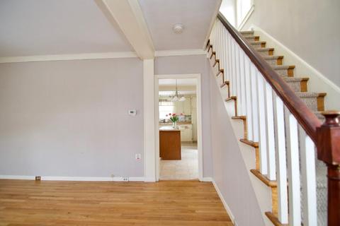 99 Academy St, Chicopee, MA 01013 photo 16