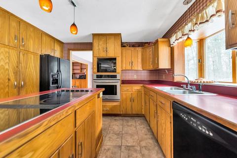 4 Old Stagecoach Rd, Ware, MA 01082 photo 6