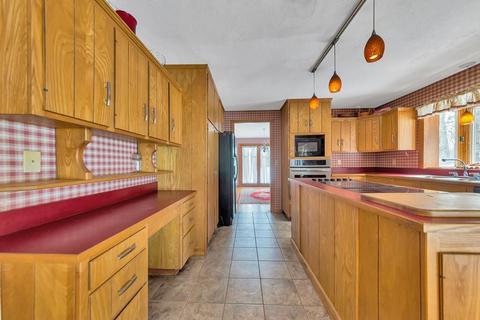 4 Old Stagecoach Rd, Ware, MA 01082 photo 5