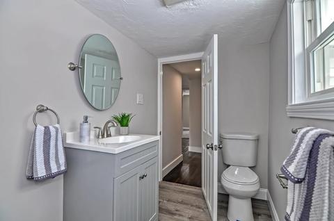 37 Main St, Upton, MA 01568 photo 23