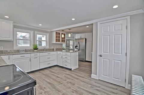 37 Main St, Upton, MA 01568 photo 3