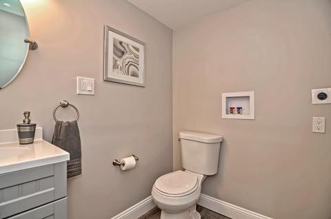 37 Main St, Upton, MA 01568 photo 13
