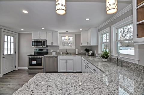 37 Main St, Upton, MA 01568 photo 4