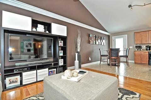 103 Bronson St, Fall River, MA 02721 photo 6
