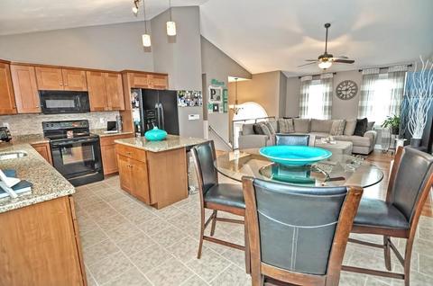 103 Bronson St, Fall River, MA 02721 photo 8