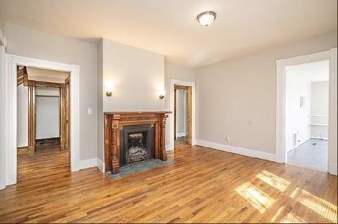 97 Thompson St, Springfield, MA 01109 photo 12