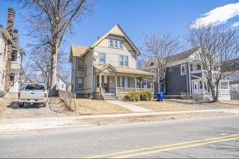 97 Thompson St, Springfield, MA 01109 photo 6