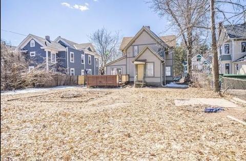 97 Thompson St, Springfield, MA 01109 photo 8
