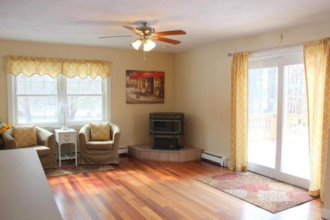 115 South St, Upton, MA 01568 photo 7