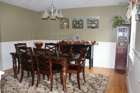 115 South St, Upton, MA 01568 photo 9