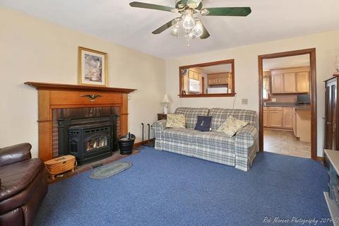 33 Damon St, Danvers, MA 01923 photo 7
