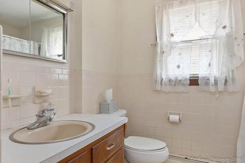 33 Damon St, Danvers, MA 01923 photo 21