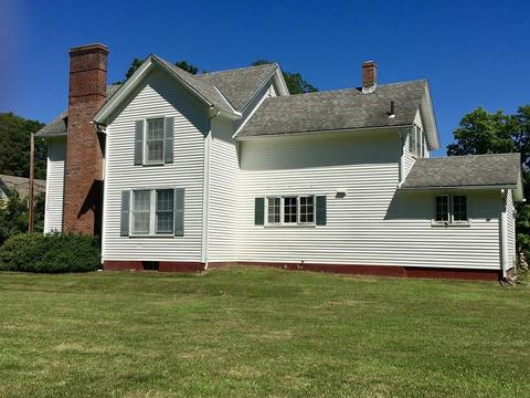 3 Maple St, Williamsburg, MA 01096 photo 4