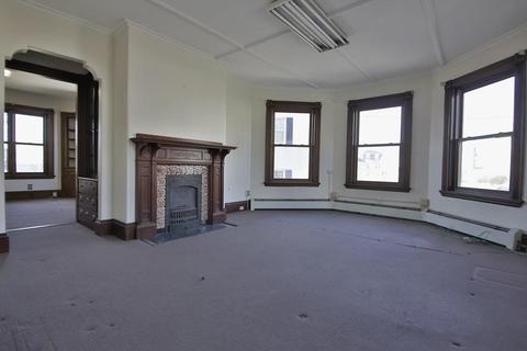 8 Angle St, Gloucester, MA 01930 photo 7