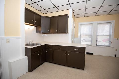 5 Seward St, Worcester, MA 01604 photo 9