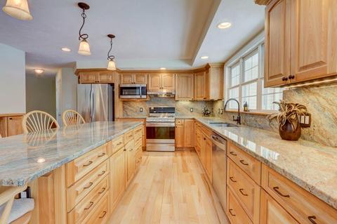 5 Cloverleaf Ln, Franklin, MA 02038 photo 9