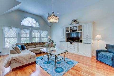 5 Cloverleaf Ln, Franklin, MA 02038 photo 13
