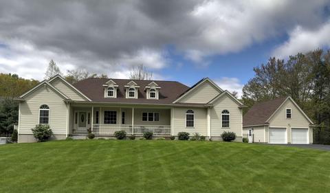 5 Cloverleaf Ln, Franklin, MA 02038 photo 1