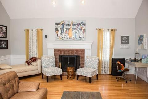 8 Kelsey Dr, Worcester, MA 01604 photo 4