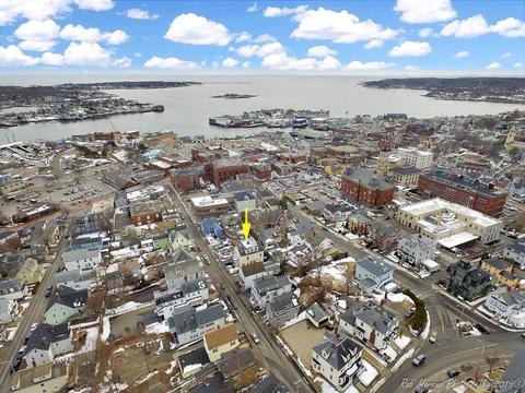 24 Elm St #2, Gloucester, MA 01930 photo 2