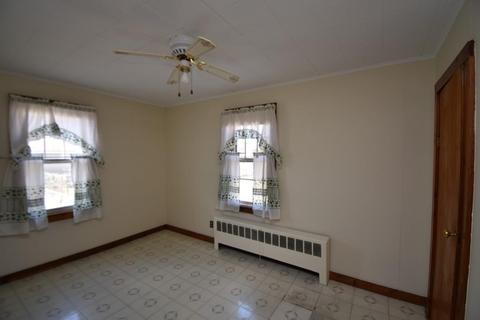 69 Clark St, Easthampton, MA 01027 photo 16